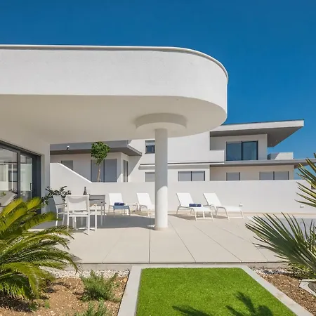 Luxury Baotic * تروغير