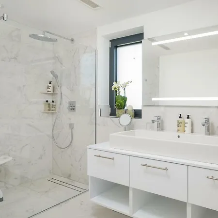 Luxury Baotic * تروغير